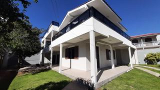 Casa completa a 30m da praia no centrinho dos Ingleses - Florianópolis - 0