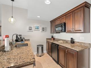 Lakefront wPrivate Hot Tub - Seasons at Sandpoint - Sandpoint - 2