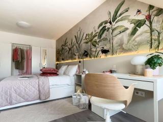 Palace Quarter 2 Peaceful Modern Central Top Floor Apartment - 6