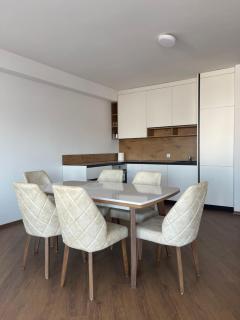 Skyline Apartment - 9
