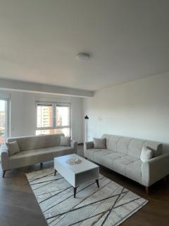 Skyline Apartment - 4