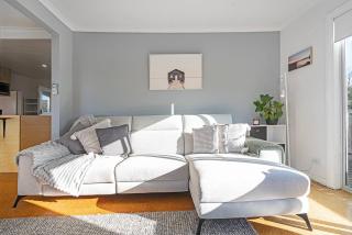 Seascape Cottage - Headland Stay near Whale Watching - Dodges Ferry - 2
