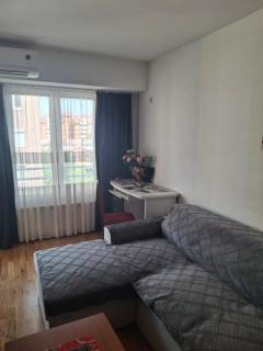 Cozy Skopje Retreat - 4