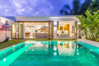 Villa Jenza Canggu - 0