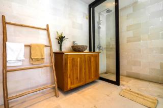 Villa Jenza Canggu - 2