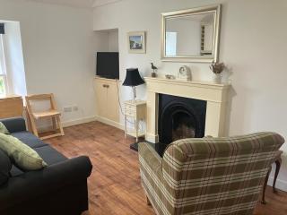 Berryhill Maids Quarters - 2 bedroom - Self Catering - Sleeps 3 - Dogs Welcome - Off-road Parking - Suit Contractors - Peterhead 1 mile - Newly Refurbished - Open plan kitchen -living - dining - 1 bathroom - Shed - Yard -Drying Room available - 7