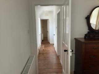Berryhill Maids Quarters - Sleeps 1 or a couple - Dogs Welcome - Off-road Parking - Suit Contractors - Peterhead 1 mile - Newly Refurbished - Open plan kitchen -living - dining - 1 bathroom - Shed and drying room available - Peterhead - 5