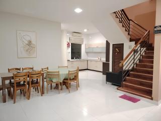 Natol Homestay - Sydney Batu Kawa MJC New Townships - Kampong Sandong - 1