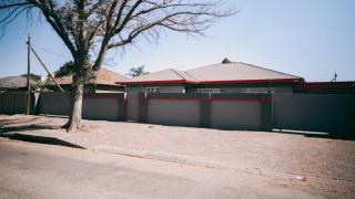 Lodge At 36 - Vanderbijlpark - 1