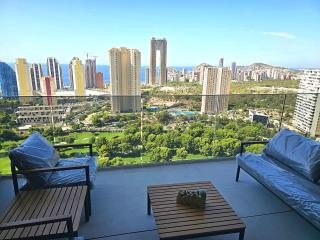 Luxury new construction two bedrooms with stunning views - 0