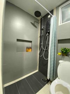 MODERN HOMEY Vibes I Studio with Pool & Gym - Kampar - 1