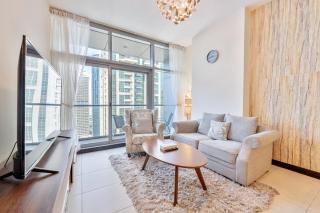 1br Apt Near Metro Jlt Pool Gym Fast Wi-fi - Dubai - 0