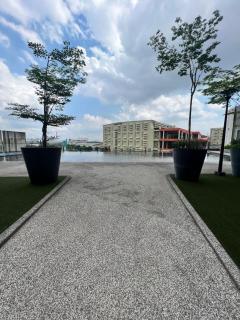Premium Studio with Gym and Pool Access in Subang Mas - 9