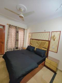 Black berry Guest House - Islamabad - 7