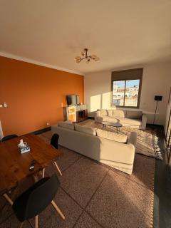Spacious City-Center Stay - 0