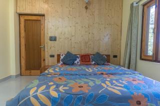 Jungle Kinare - The Sound of Nature by Homeyhuts - Mukteswar - 2
