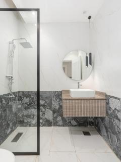 Three BR Spacious & Luxurious Flat in AlQirawan - 5