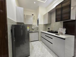 Homlee-Diamond 2BHK Lift-Parking-Max Vaishali - Ghaziabad - 2