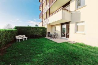 Family T2 with pool and garden in Touques - 1