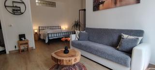 Modern Apartment 15-min-to-Venice - Venice - 0
