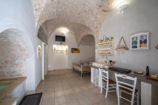 Jacuzzi IV Monte romantic suite with hot tub - Ceglie Messapica - 5