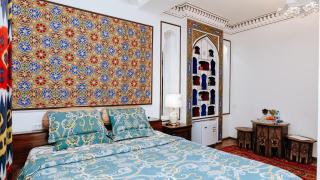 GOLDEN BUKHARA Boutique - 5