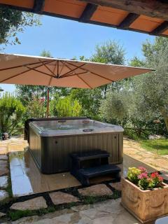 Villa With Jacuzzi In The Cetona Hills - 0