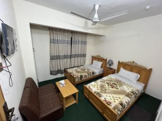 Blue Sky Hotel & Restaurant - Skardu - 2