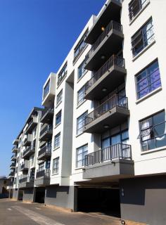 2BR-2BA - Rivonia Residence 3 - 6