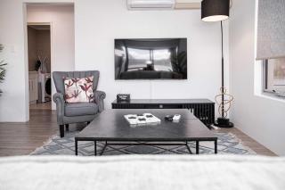 Fly In Relax and Explore 2BR Near Perth Airport - Perth - 2