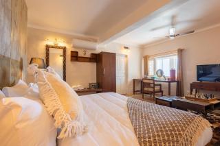 Maati Resort by The Lake Hill - 8