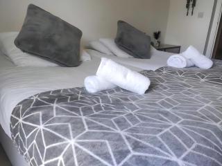 2 Bed Crawley Apt - Near Gatwick - Crawley - 1