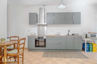 Maison Alena Lourmarin Main Square - 8