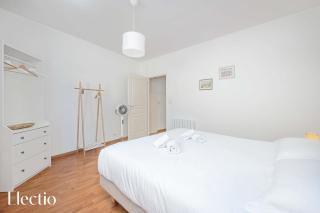 Maison Alena In the Heart of Lourmarin - 3
