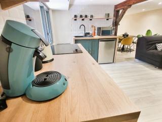 Studio cosy refait à neuf - proche aéroport et tram - 2