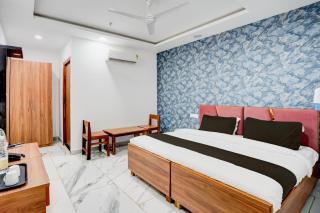 Super Townhouse Happy Habitat Guest House - Greater Noida - 0