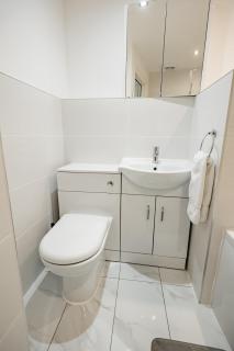City Centre Luxury Spacious Apartment - Business & Leisure stays - 2