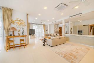 Spacious 6-Bedroom Pool Villa in Laguna - 9
