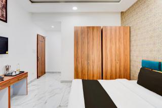 Super Townhouse Happy Habitat Guest House - Greater Noida - 2