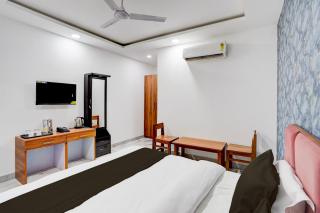 Super Townhouse Happy Habitat Guest House - 1