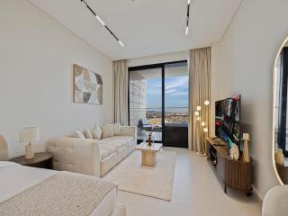 Daniels Studio with Private Jacuzzi & Canal View - 1