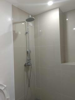 WV Tower 2 unit 517 Garden Residence - 4