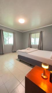 Beachfront Villa Bantayan Island - 0