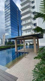 Grand View Tower Queen Bed Modern Condo - 7