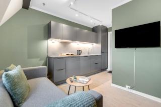 North Estate Studio Center 42 - 1