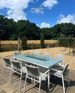 Country Getaway on the Broads with Hot Tub and Fire Pit - Burgh Saint Margaret - 7