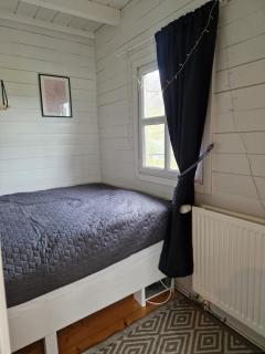 Cozy Family cabin by the lake - Ólafsfjörður - 8