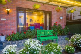 SaffronStays The Nook on Library Road - 6
