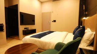 Aquila Grand Suites - Noida Sector 136 - 6