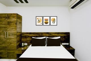 Hotel O R K Residency - Varakal - 3